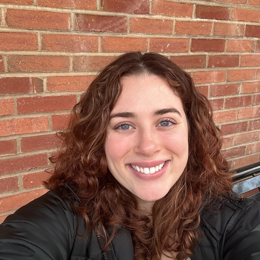 Meet your Posher, Olivia